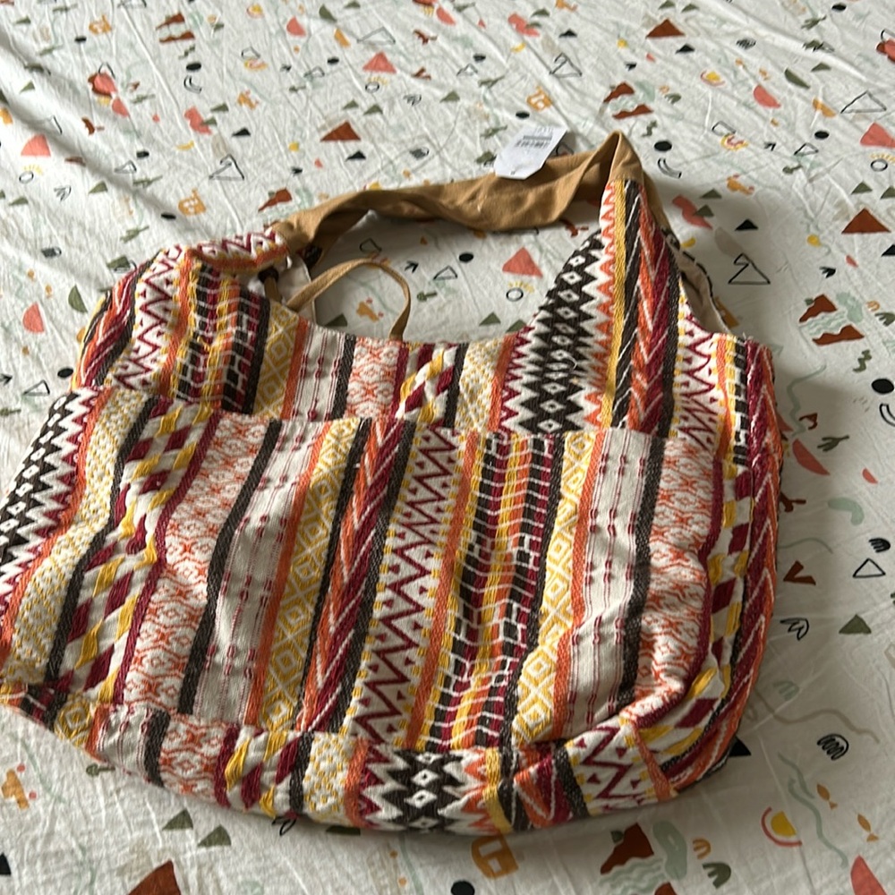 Tote handbags